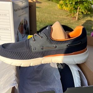 memory foam Skechers